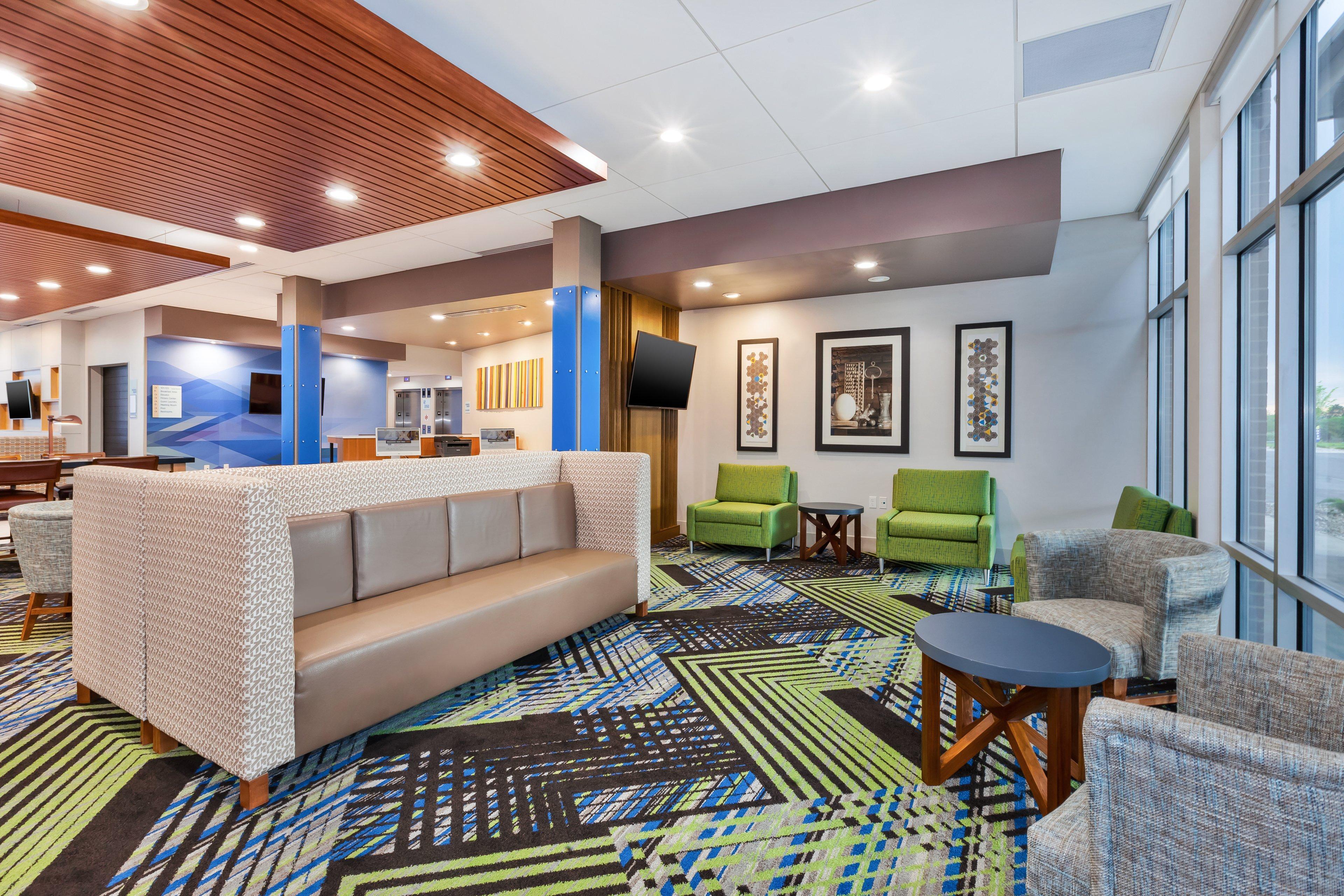 Holiday Inn Express & Suites - Grand Rapids Airport - South By Ihg Cascade Exterior foto
