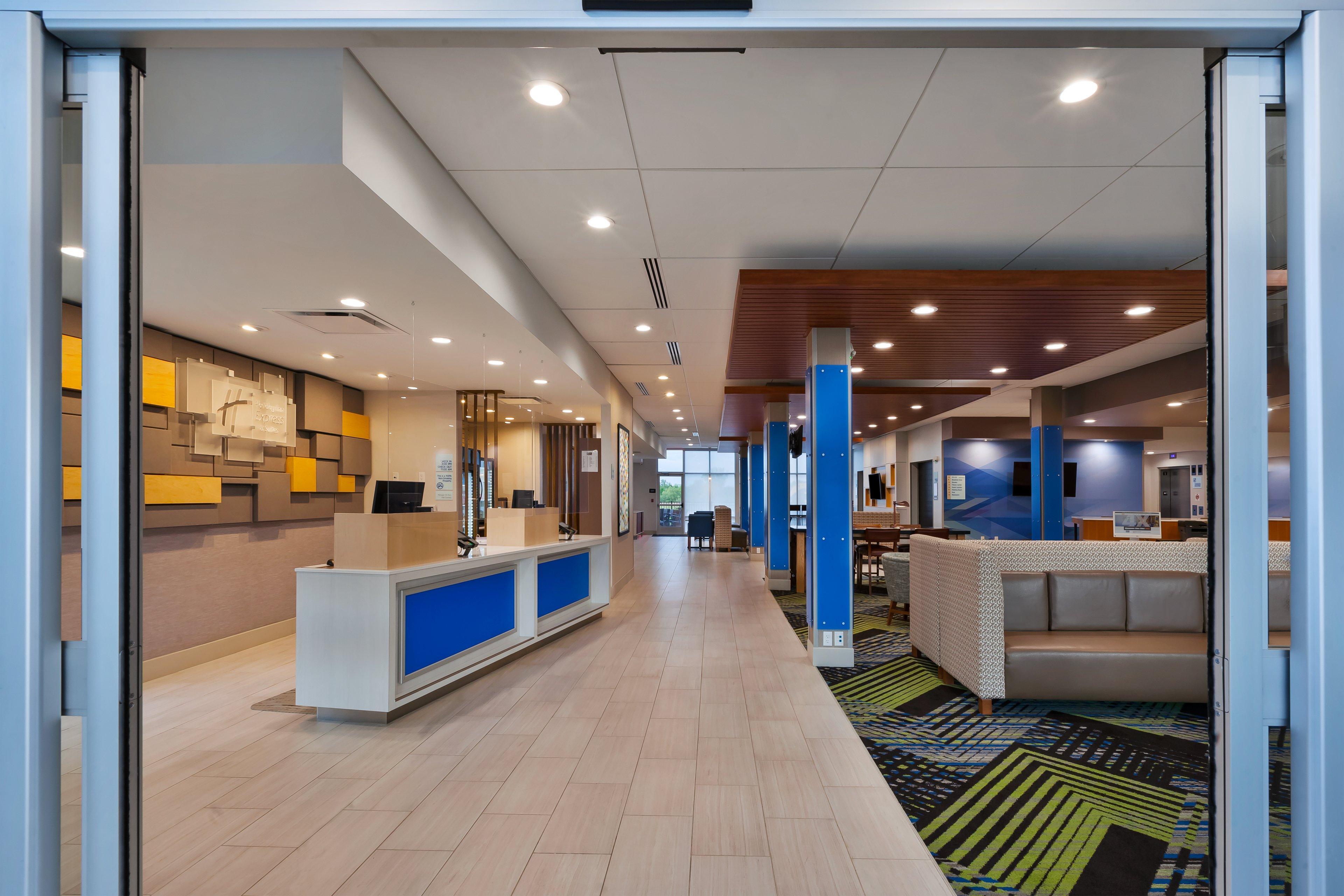Holiday Inn Express & Suites - Grand Rapids Airport - South By Ihg Cascade Exterior foto