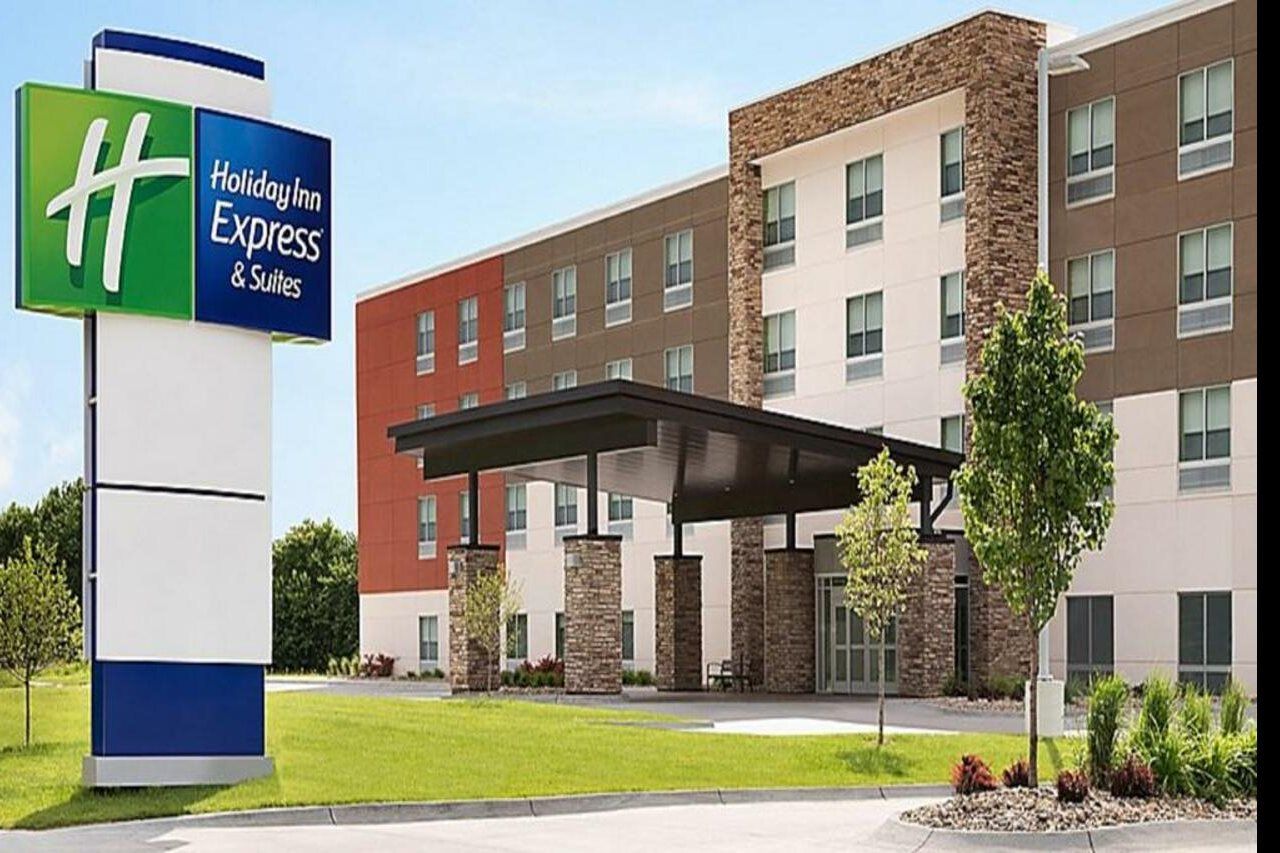 Holiday Inn Express & Suites - Grand Rapids Airport - South By Ihg Cascade Exterior foto
